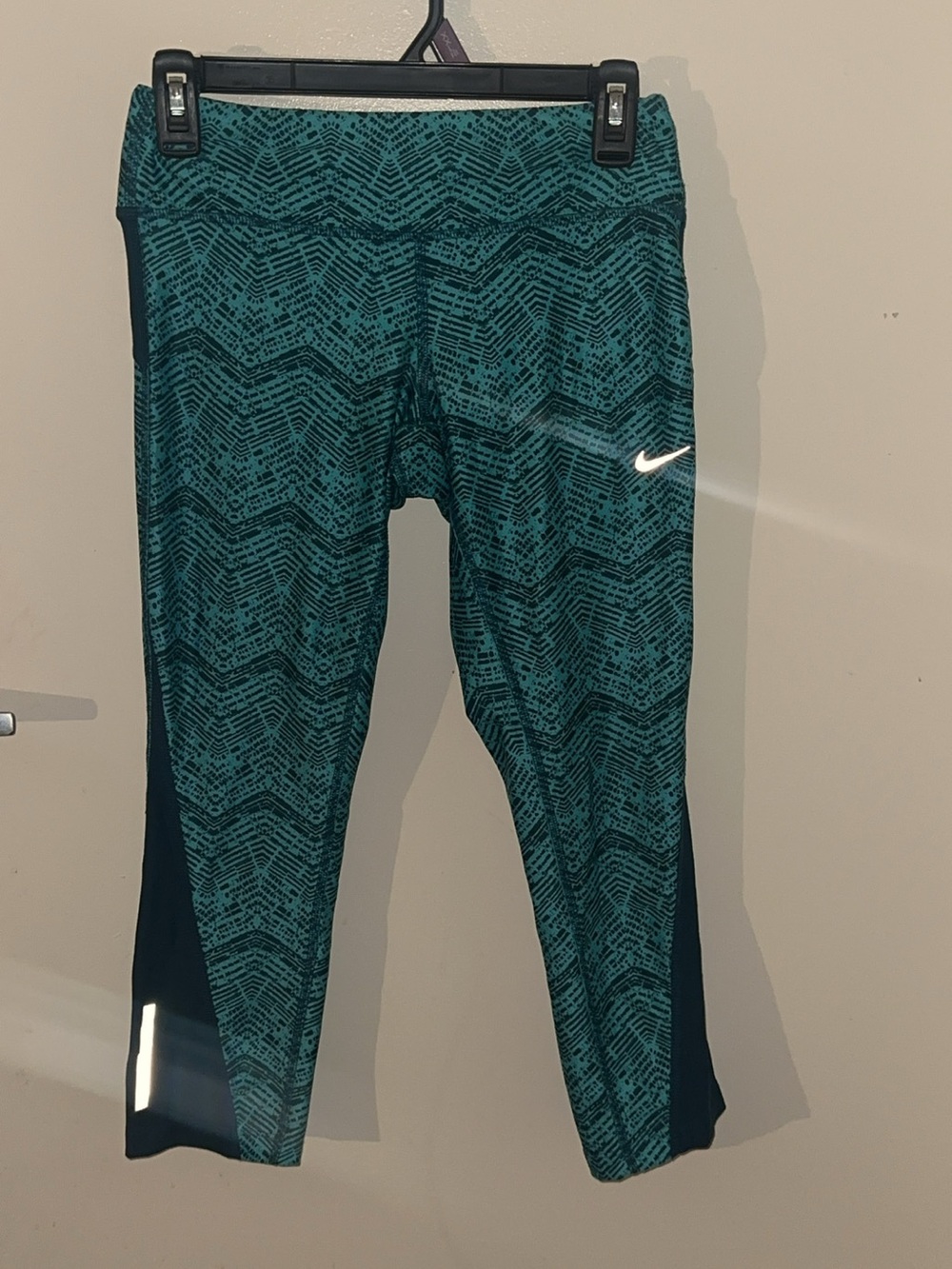 Nike Teal Patterned Girls' Leggings with Dark Blue Panels